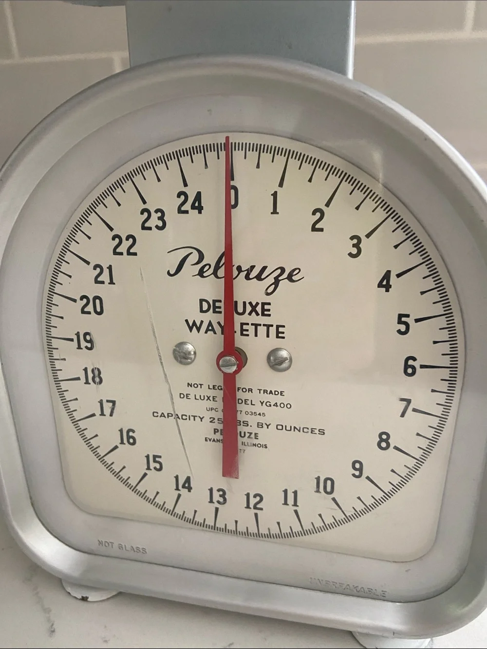 Vintage Pelouze Deluxe Wayette Kitchen Scale White 25 lb YG400 MCM